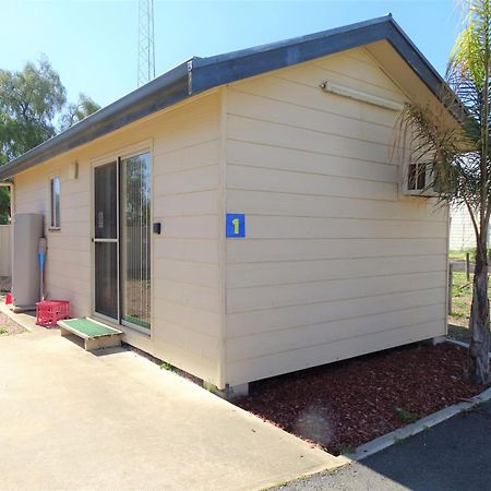 Motel Moonta Bay Cabins à Port Moonta Extérieur photo