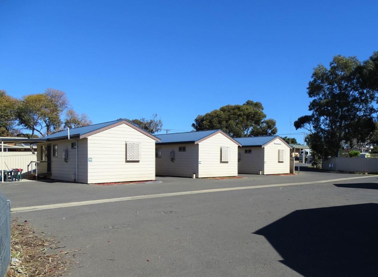 Motel Moonta Bay Cabins à Port Moonta Extérieur photo