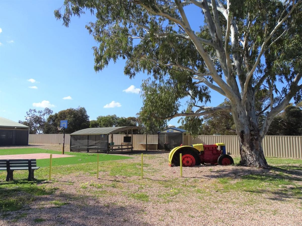 Motel Moonta Bay Cabins à Port Moonta Extérieur photo