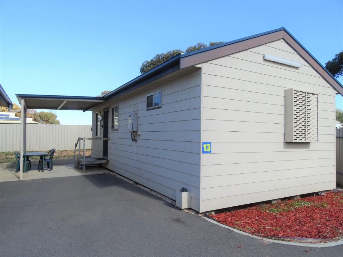 Motel Moonta Bay Cabins à Port Moonta Extérieur photo